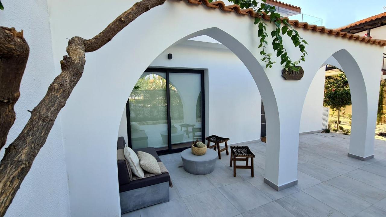 Phaedrus Living: Seaview Luxury Villa Venus Paphos Extérieur photo